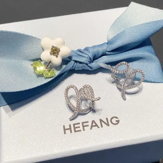 HEFANG أقراط أسوار زهرية مينا وكريستال Script