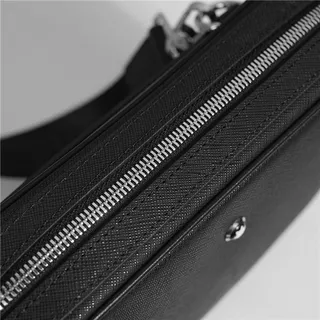 Montblanc काला संरचित आयताकार सिल्हूट बनावट सामग्री मेसेंजर बैग 4