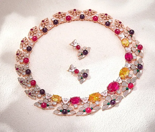 Multicolor Gemstone Floral Motif Collar Necklace 4