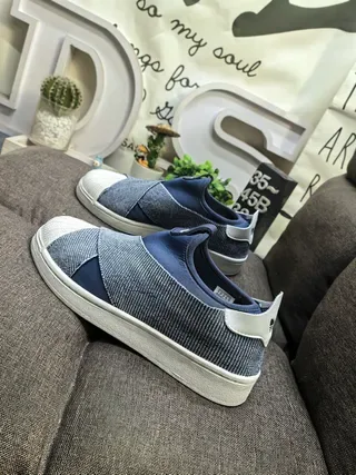 Navy and White Textured Slip-On Lifestyle Sneakers 7