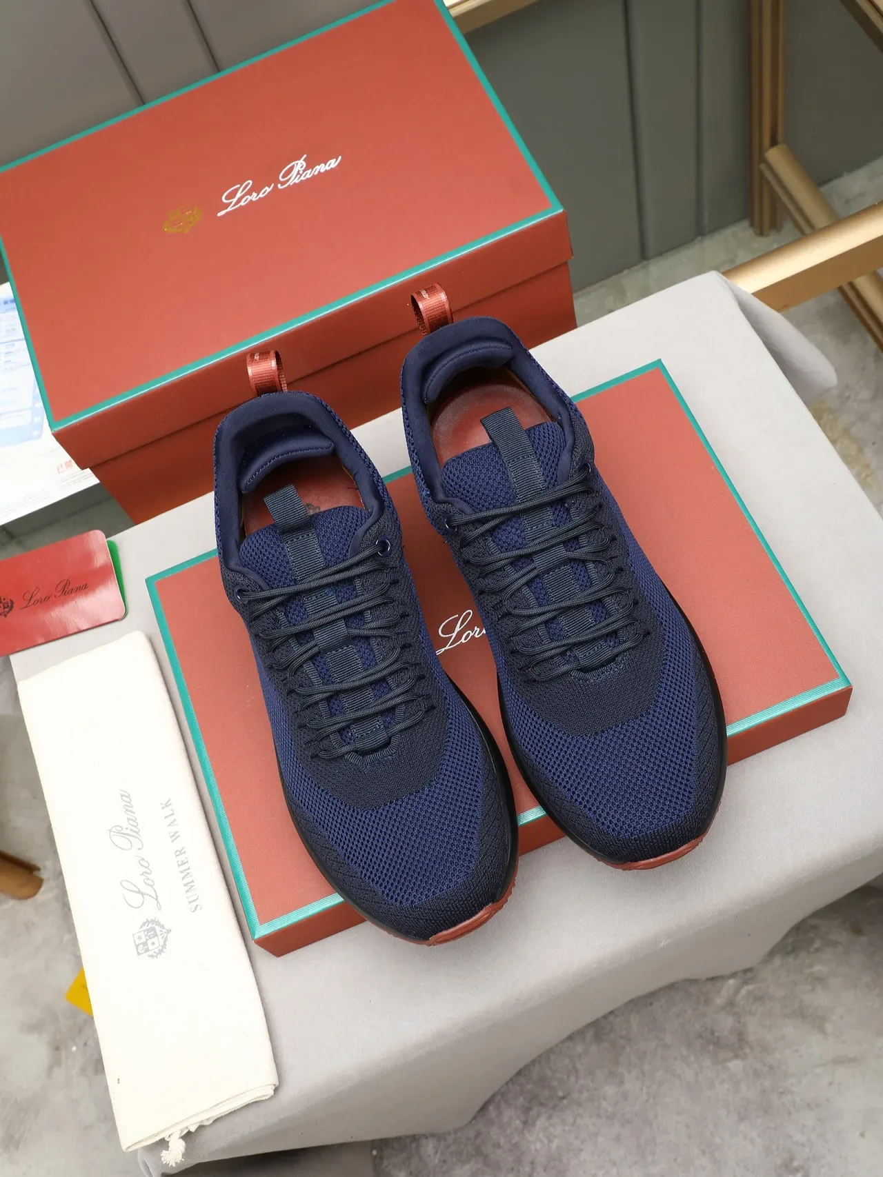 Navy Red Knit Upper Sculpted Black Midsole Sneakers 2