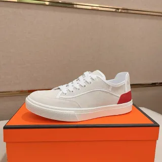 حذاء Off-White بيج ولون أحمر كولور بلوك low-top lifestyle