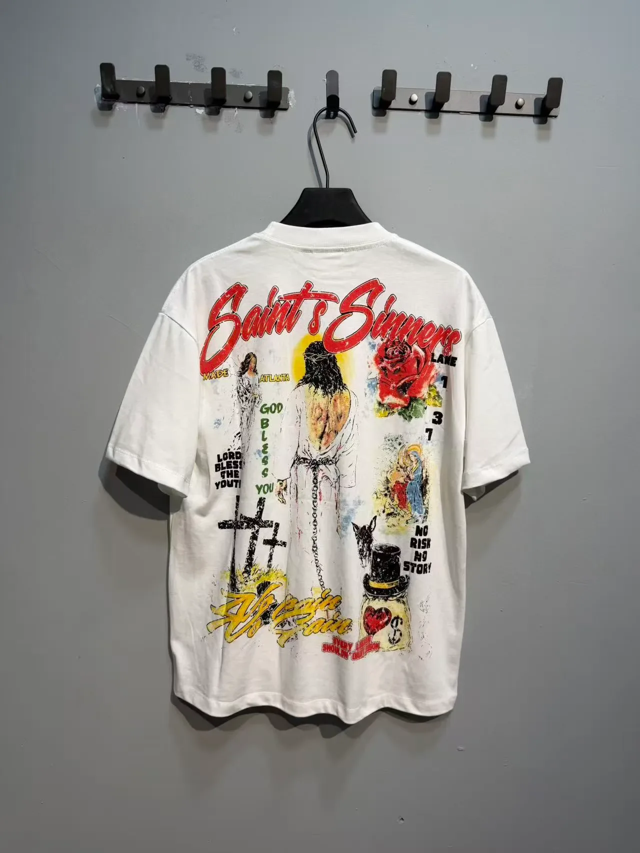 Off-White Graphic Print Oversized T-Shirt 11