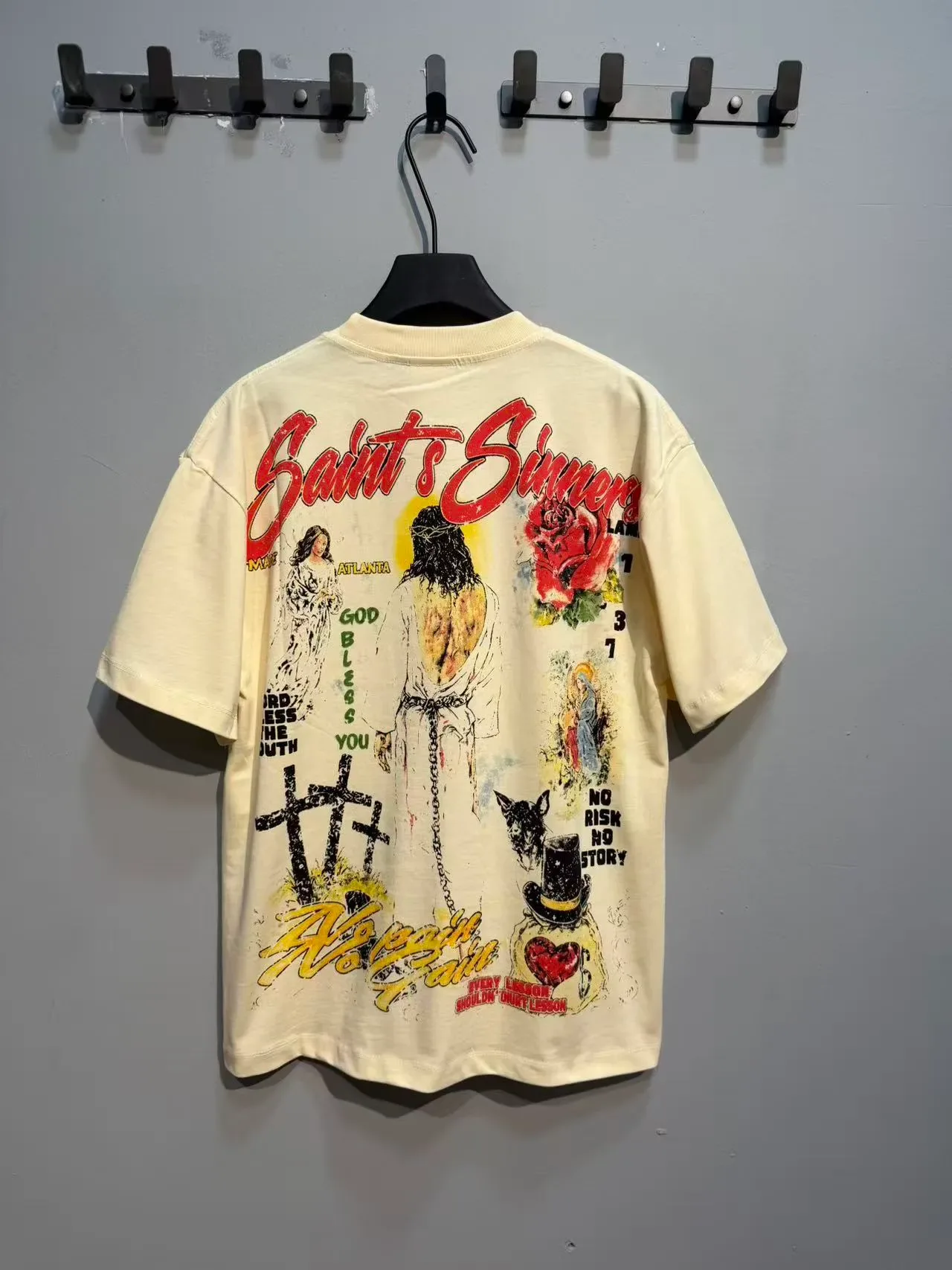 Off-White Graphic Print Oversized T-Shirt 14