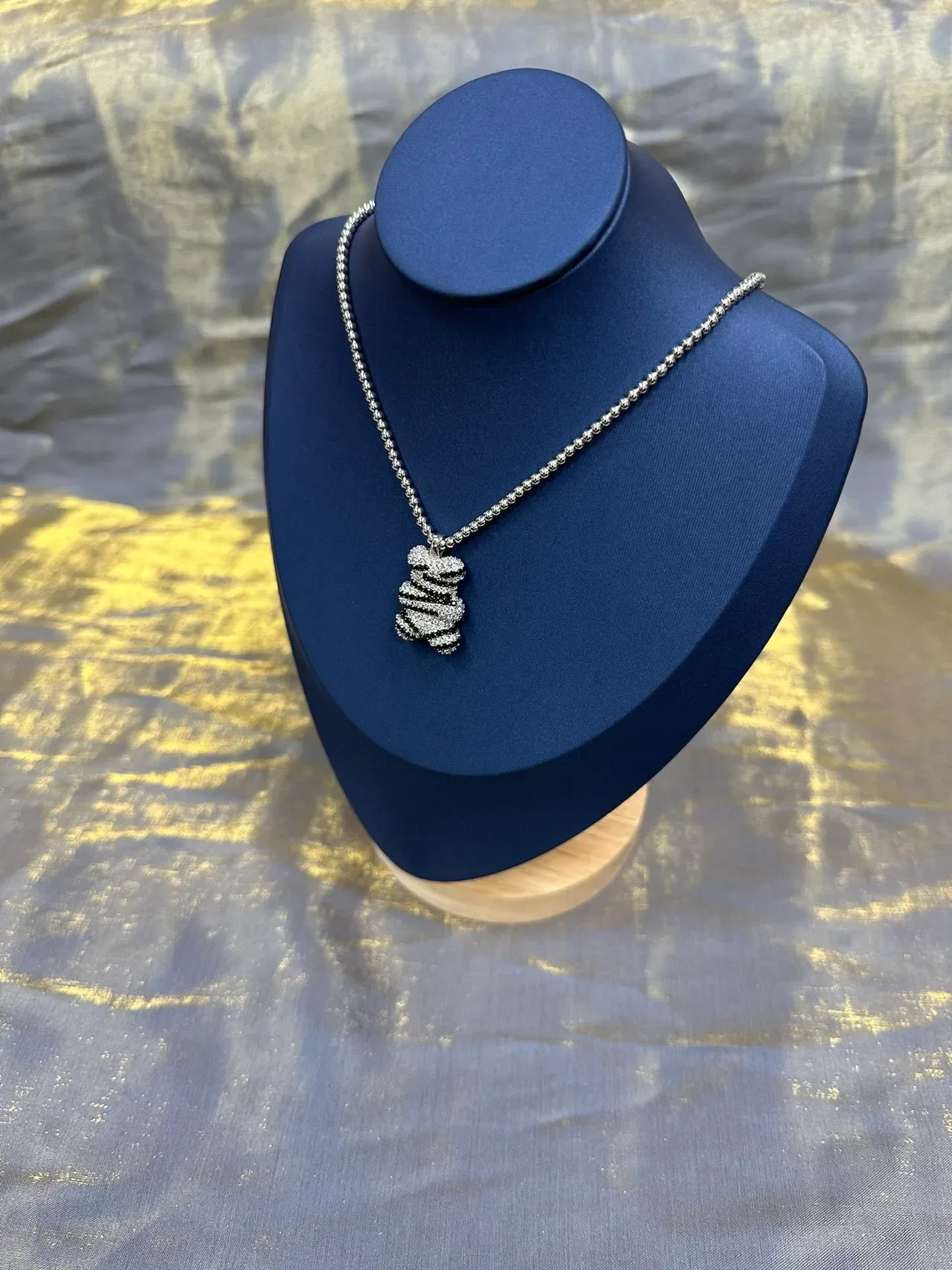 Pavé-Set Striped Zebra Motif Pendant Necklace 9