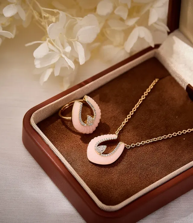 Pink Enamel Horseshoe Pavé-Diamond Gold-Tone Ring 4
