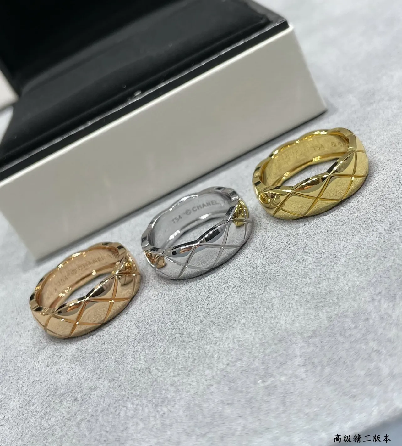 Quilted Geometric and Pavé-Set Two-Tone Metal Rings 3