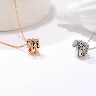 Colliers pendants diamants sculptés en or rose et ton argent