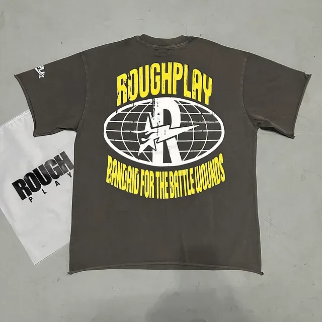 ROUGH Oversized Distressed Graphic-Print T-Shirt 6