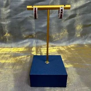 أقراط دائرية بالياقوت و Pavé