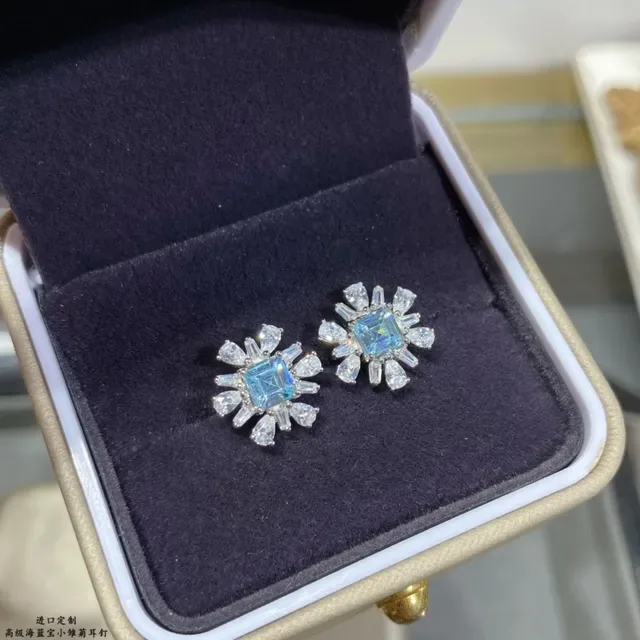 Sea Blue Square-Cut Floral Stud Earrings 7