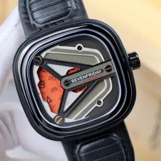 SEVENFRIDAY P1 काले नारंगी ओपन-वर्क स्केलेटनाइज्ड डायल कोणीय PVD केस यांत्रिक घड़ी