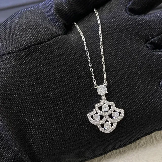 Silver Blue Openwork Quatrefoil Motif Pavé-Set Halo Necklace 3