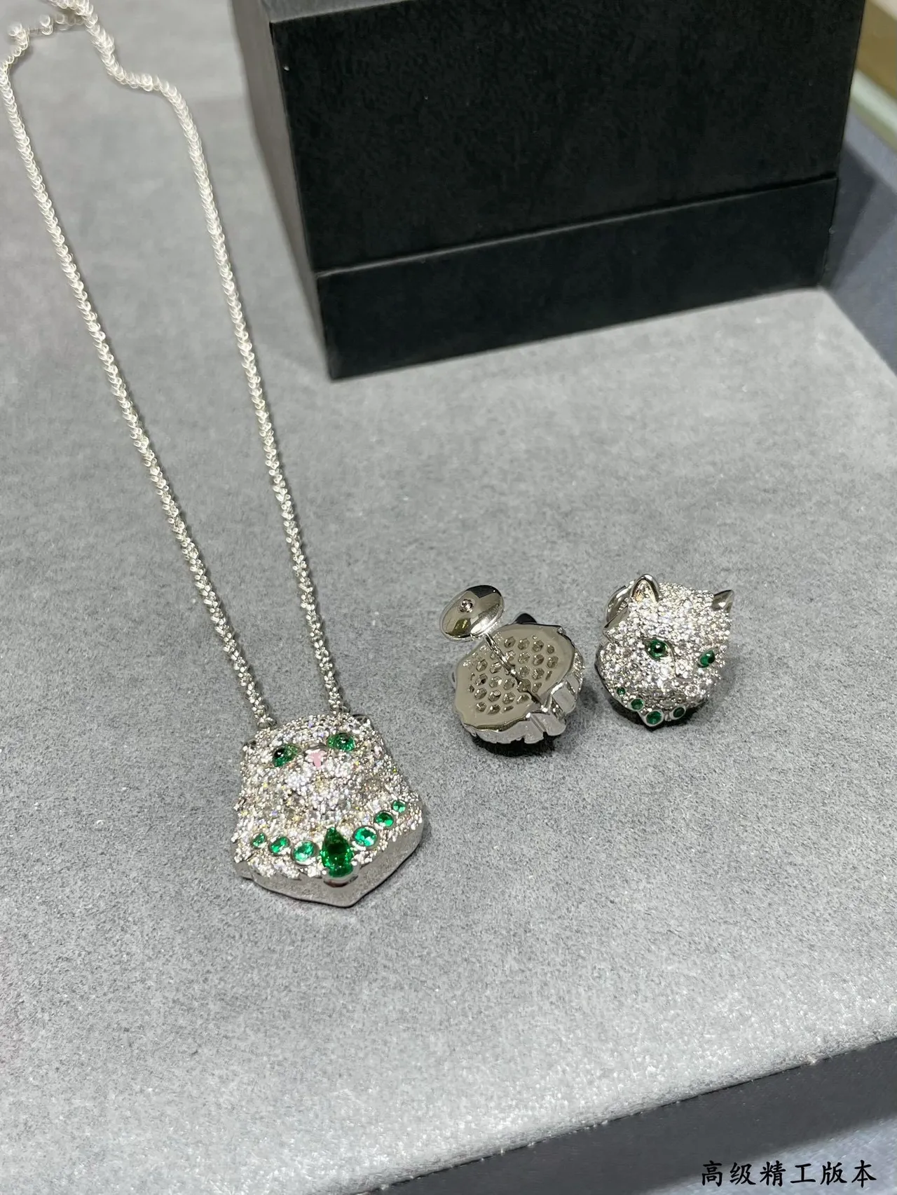Prateado Verde Cat-Head pingente Pavé-Set pedras transparentes colar 3
