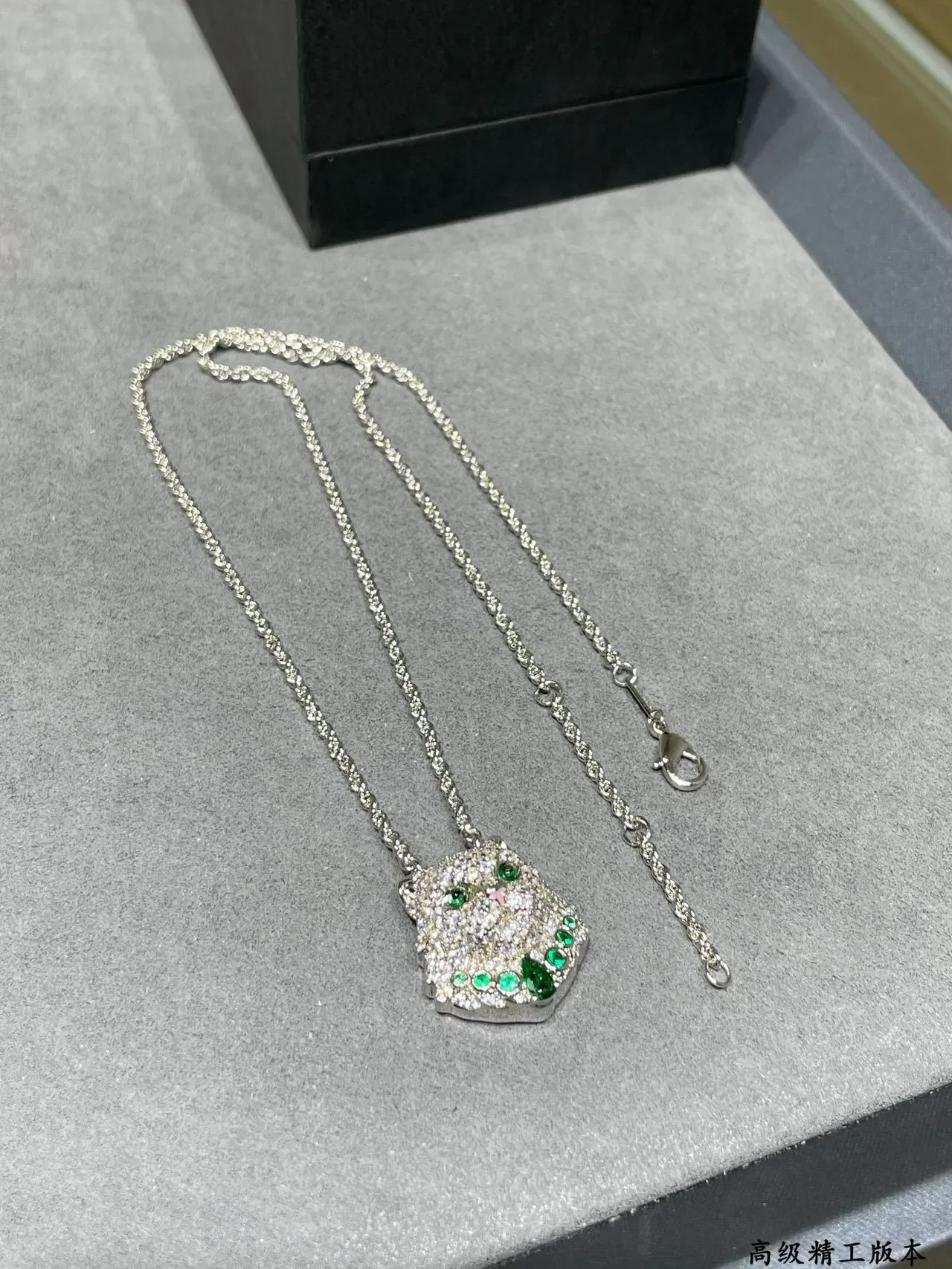 Prateado Verde Cat-Head pingente Pavé-Set pedras transparentes colar 5