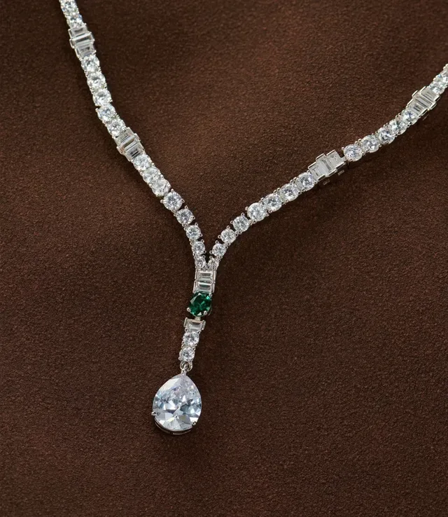 Silver Green Diamond-Encrusted Emerald-Accented Necklace 8