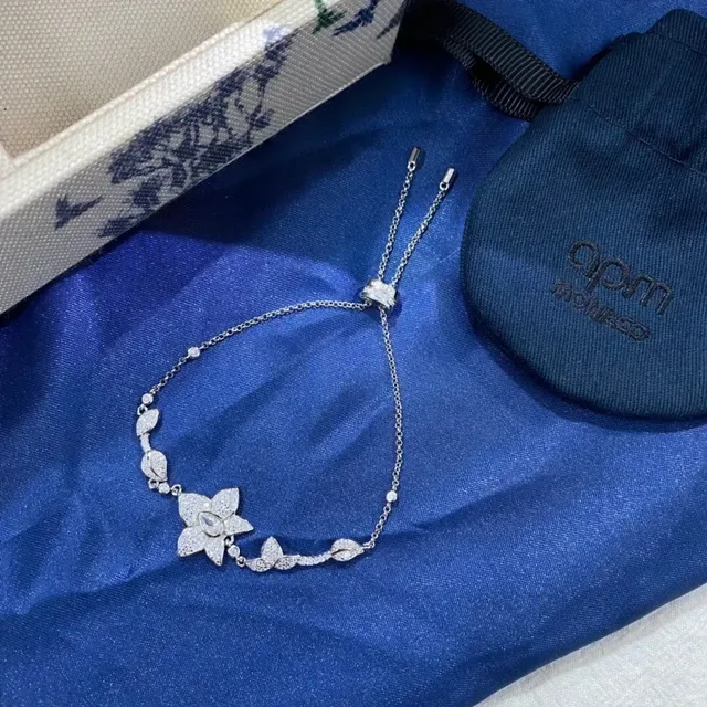Pulseira de corrente ajustável com motivo floral de cristal em tom de prata 7