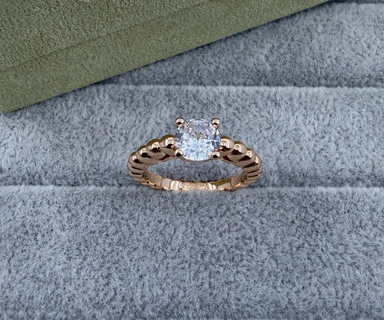 Silver-Tone Twisted Rope Band Prong-Set Round Stone Ring 6