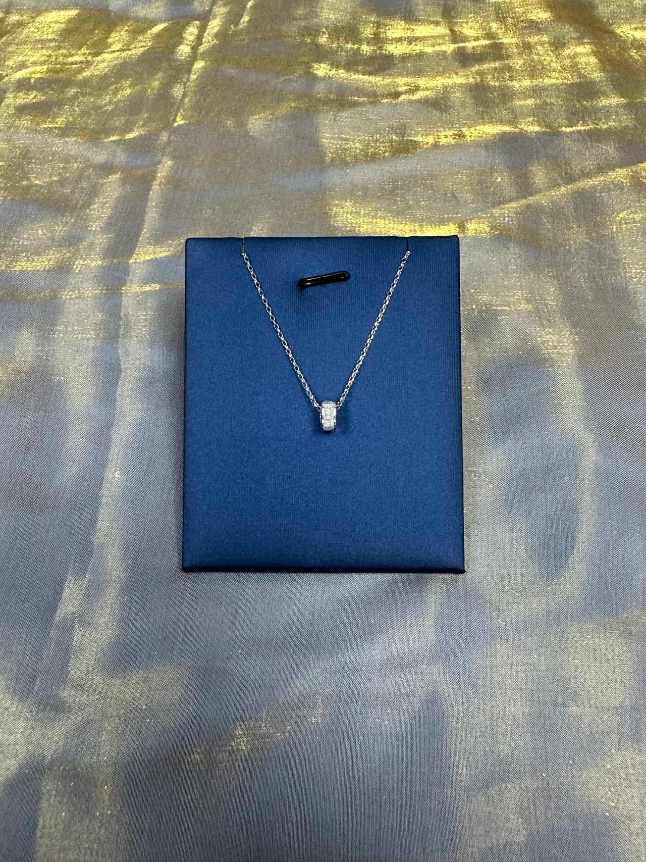 Silver-Toned Rectangular Bezel Pendant Necklace 7