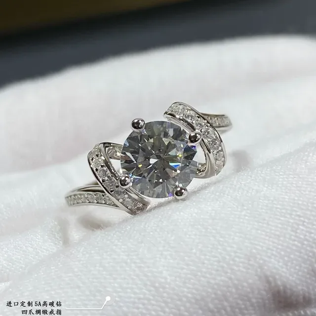 Silver White Four-Prong Solitaire Split Shank Ring 5