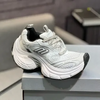 Skechers সাদা কালো মিডসোল মেশ অপার চাঙ্কি স্নিকার্স