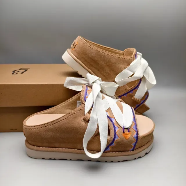 Sandalias casuales de plataforma en ante tan con cinta bordada y cordones 6