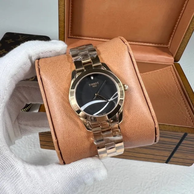 Tissot गोल्ड काला स्टेनलेस स्टील डायल क्वार्ट्ज घड़ी 4