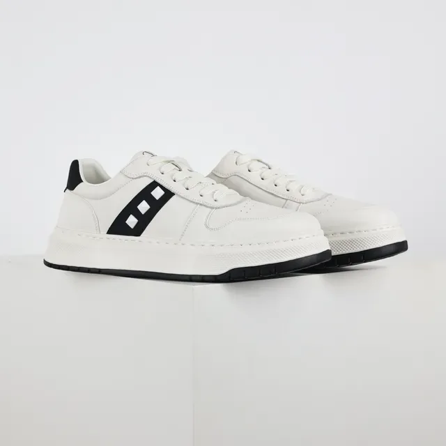 White and Black Minimalist Low-Top Sneaker 3