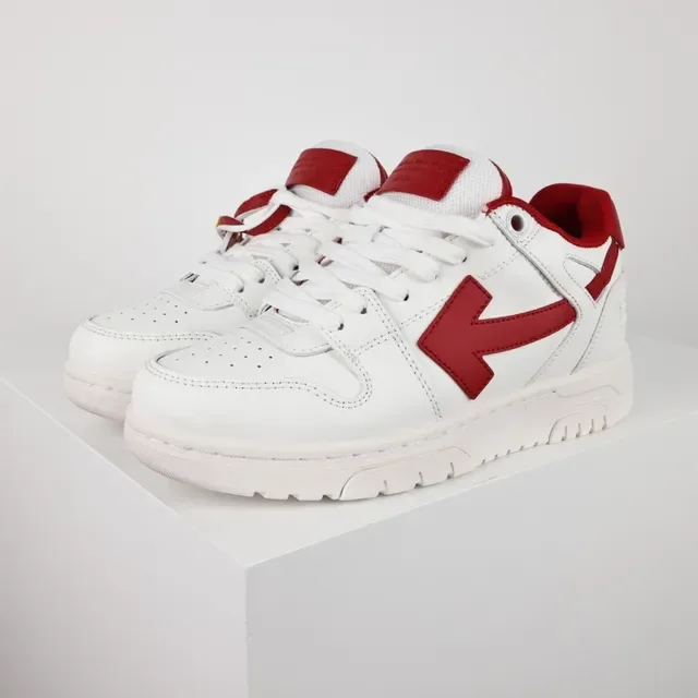 White and Red Arrow-Side Panel Lifestyle Sneakers 2