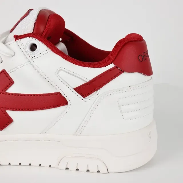 White and Red Arrow-Side Panel Lifestyle Sneakers 4