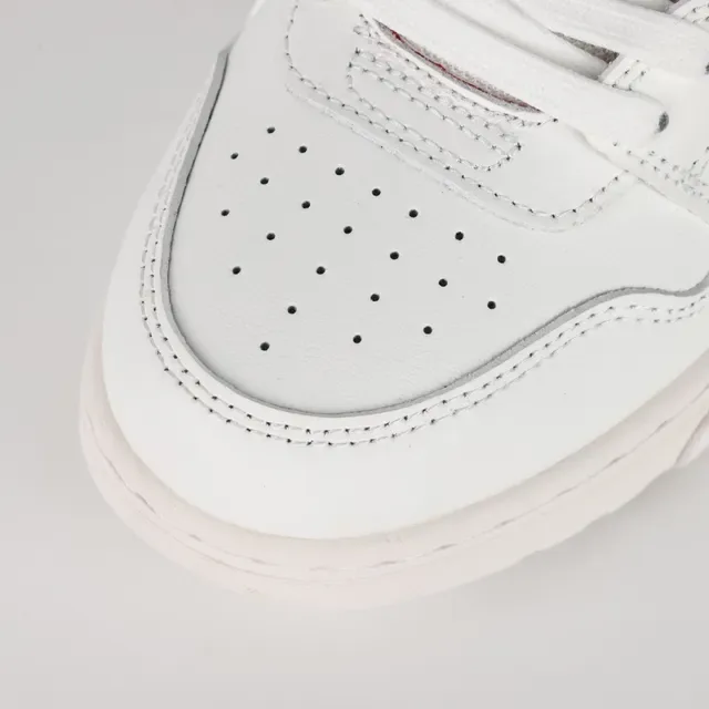White and Red Arrow-Side Panel Lifestyle Sneakers 5