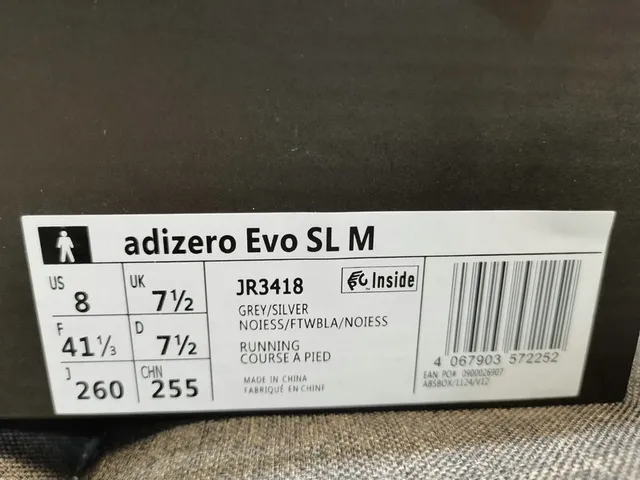 Chaussures de course avec upper tricoté monocrome blanc, semelle intermédiaire en mousse sculptée 2
