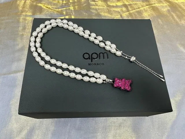 White Pink Pearl Strand Crystal-Encrusted Gummy Bear Pendant Necklace 3