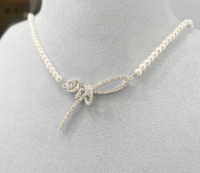 White Silver Pearl Strand Pavé Diamond Bow Clasp Necklace 5