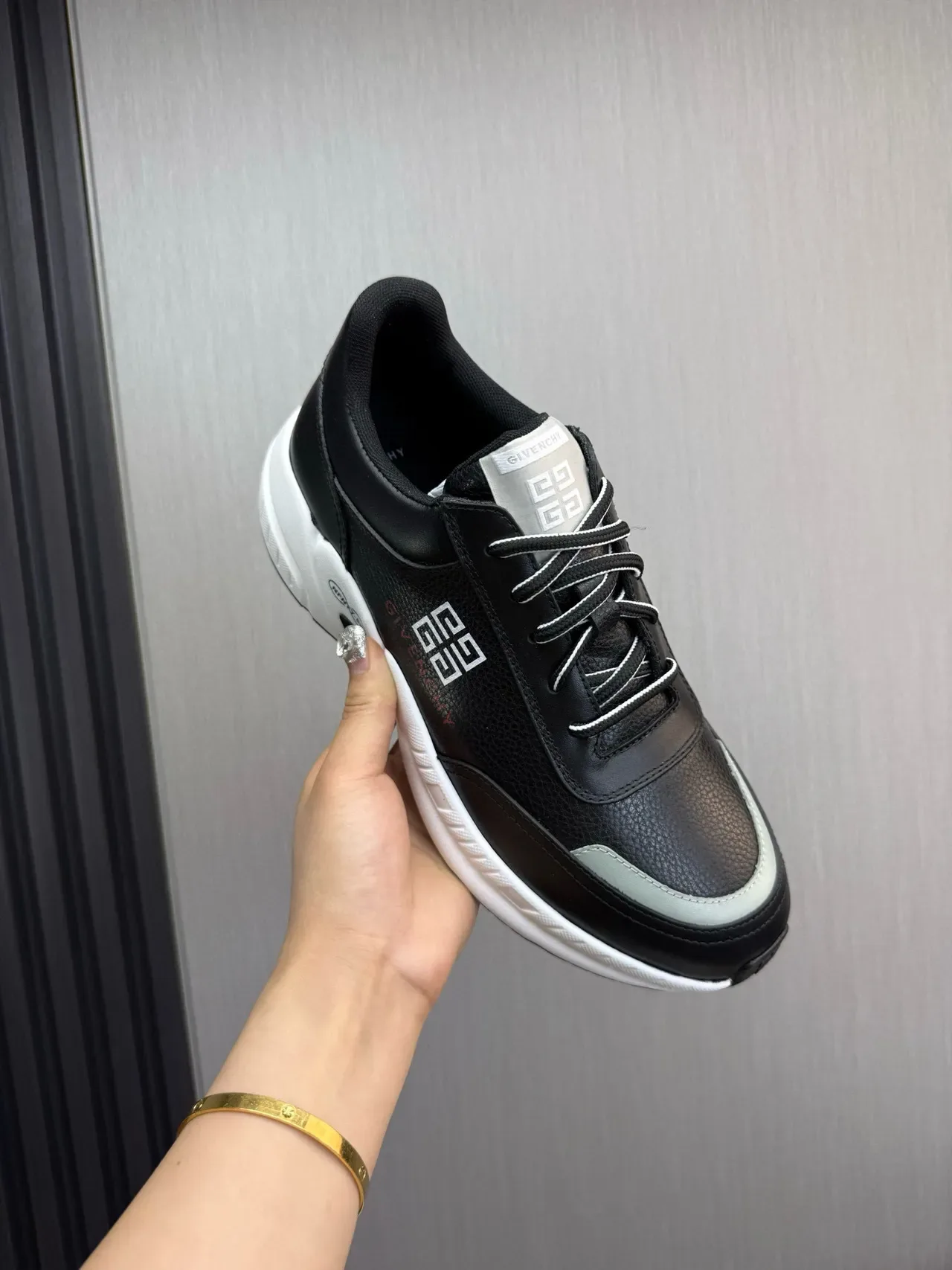 Givenchy City Sport أحذية رياضية أسود وأبيض أسلوب حياة 7
