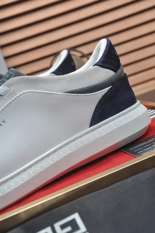 Givenchy City Sport blanco y marino zapatillas lifestyle 9