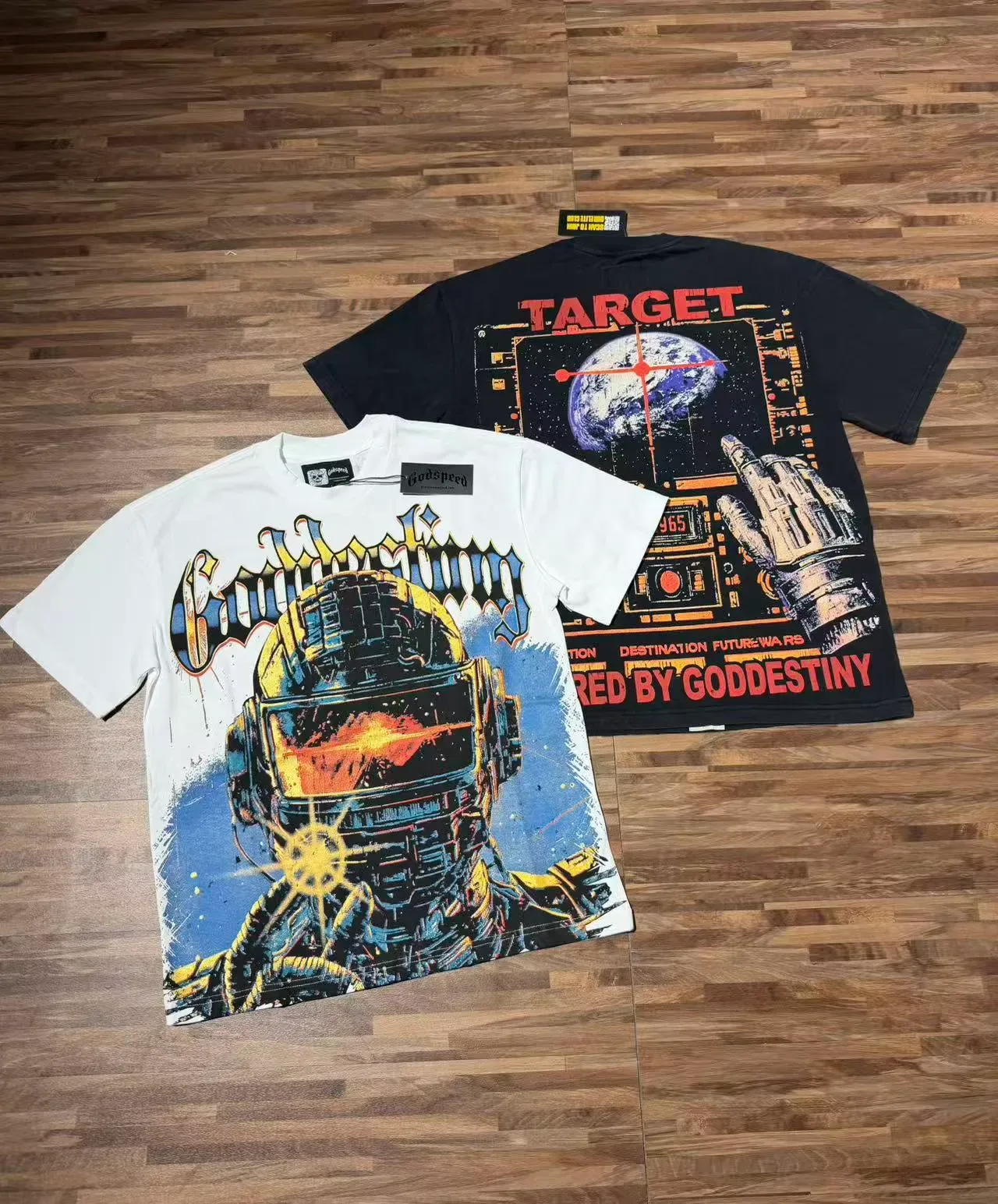 Camiseta oversized Godspeed com estampa gráfica temática de ficção científica 5