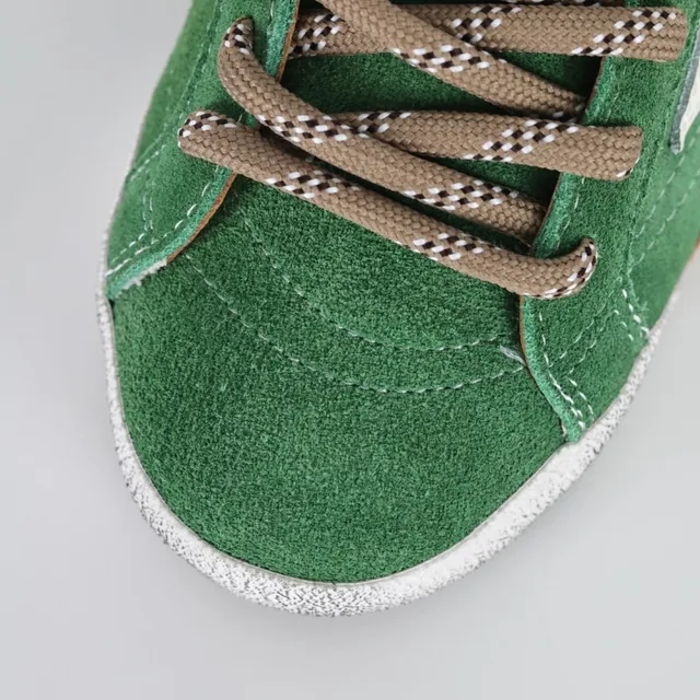 Golden Goose Superstar Chaussures Lifestyle en Daim Vert avec Étoile 5