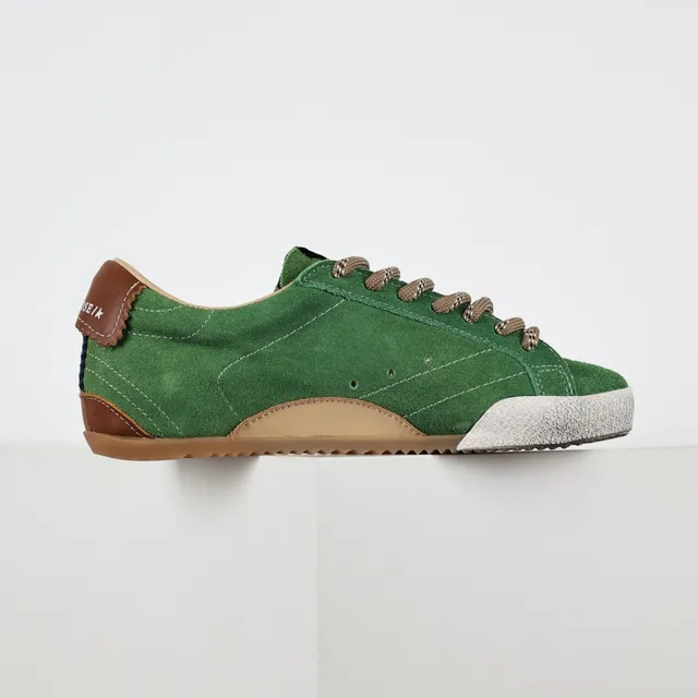 Golden Goose Superstar Chaussures Lifestyle en Daim Vert avec Étoile 7