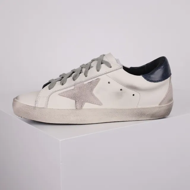 Golden Goose Superstar Off-White جلد متضرر أحذية رياضية أسلوب حياة 9