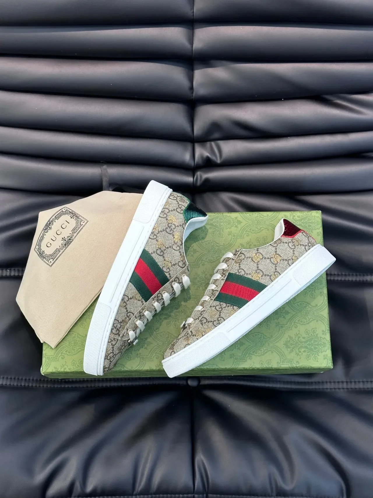 Gucci Ace GG Supreme Beige Green Red Web लाइफस्टाइल स्नीकर 4