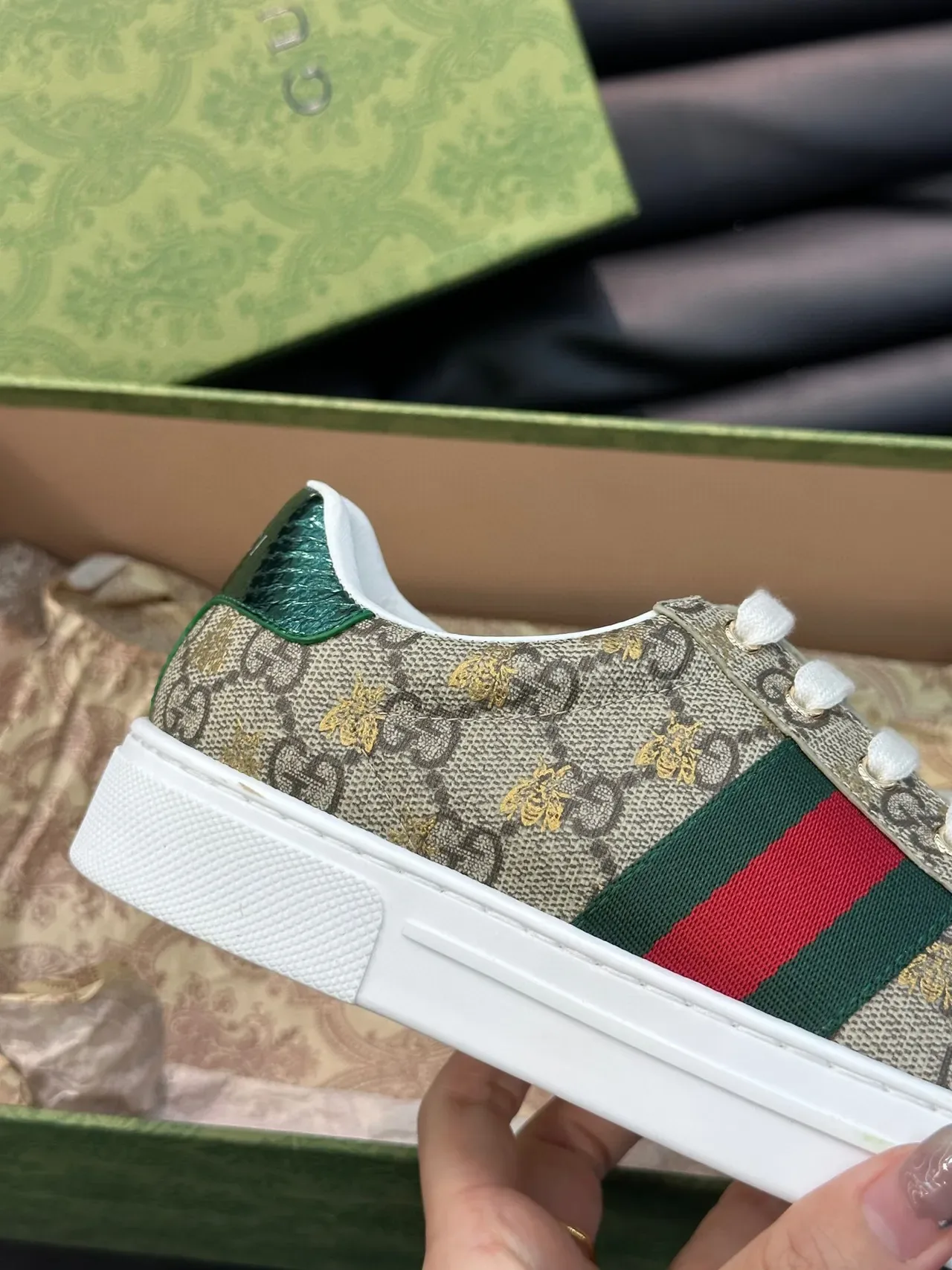 Gucci Ace GG Supreme Beige Green Red Web लाइफस्टाइल स्नीकर 8
