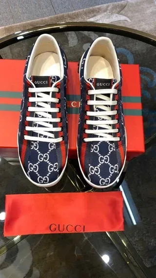 Gucci Ace नेवी ब्लू और लाल GG Monogram जीवन शैली स्नीकर्स 7