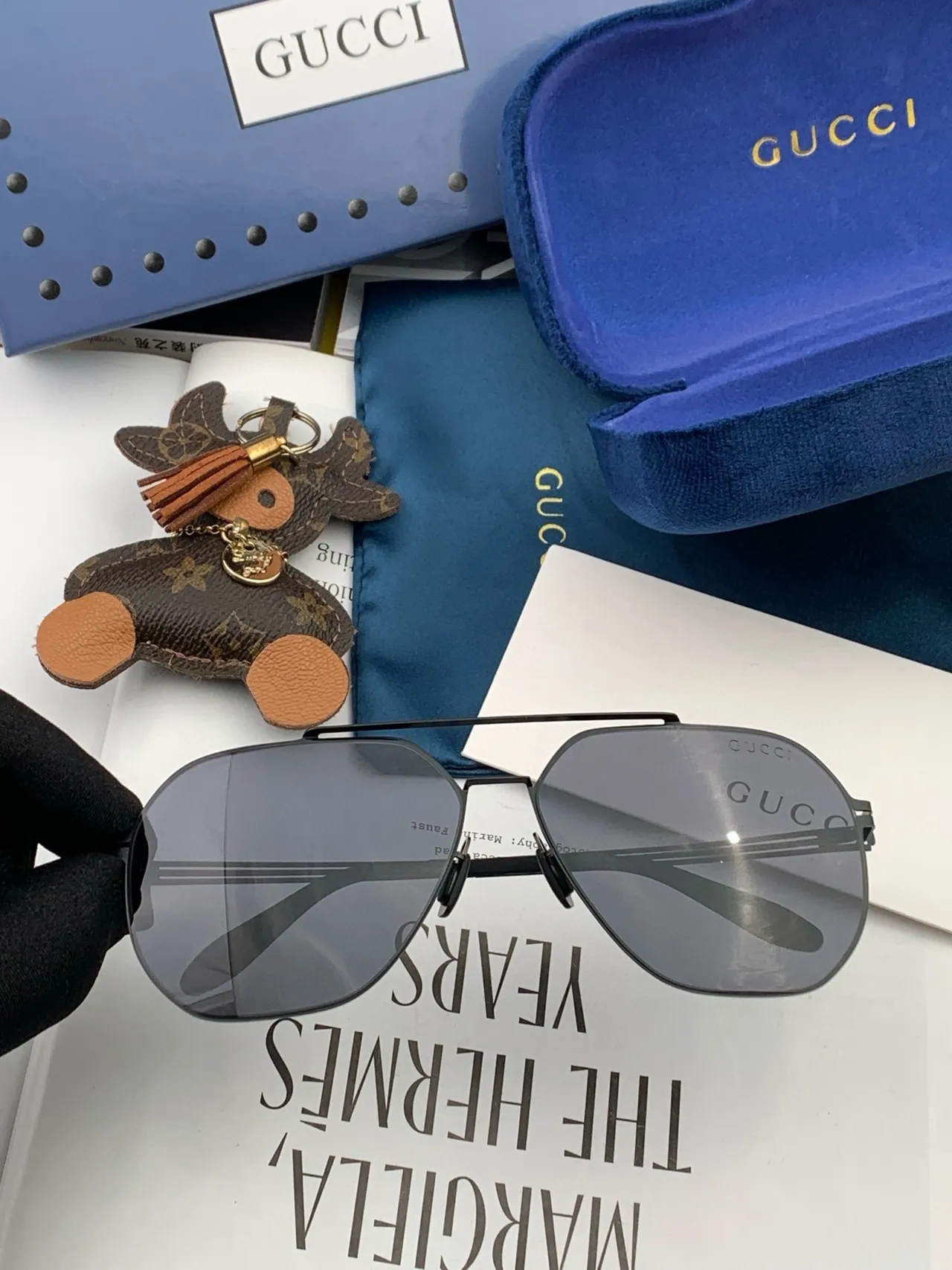 Gucci एविएटर-स्टाइल पतला मेटल फ्रेम ग्रेडिएंट ग्रे सनग्लास 6