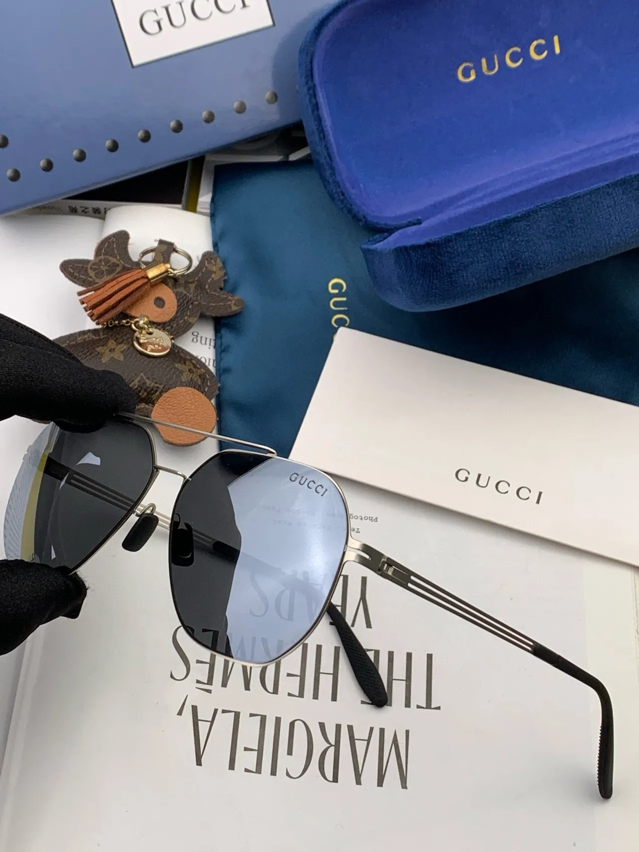 Gucci एविएटर-स्टाइल पतला मेटल फ्रेम ग्रेडिएंट ग्रे सनग्लास 8