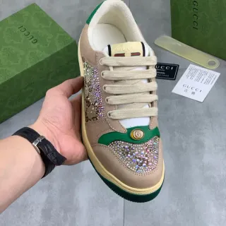 Gucci Zapatillas Lifestyle Beige Verde con cristales embellished y acento en web