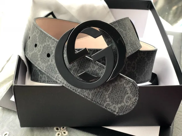 Gucci Noir Beige Monogram Canvas Glossy Interlocking G Buckle Ceinture en cuir 5
