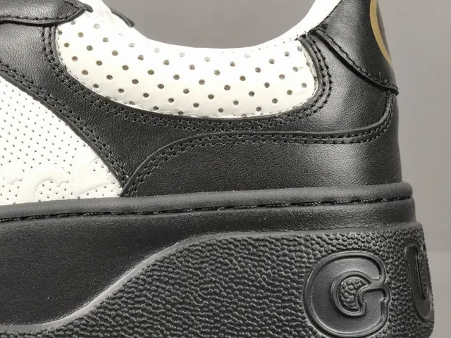 Gucci কালো সাদা প্ল্যাটফর্ম সোল পারফোরেটেড লেদার লাইফস্টাইল স্নিকার্স 10