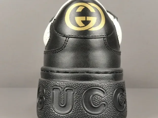 Gucci কালো সাদা প্ল্যাটফর্ম সোল পারফোরেটেড লেদার লাইফস্টাইল স্নিকার্স 11