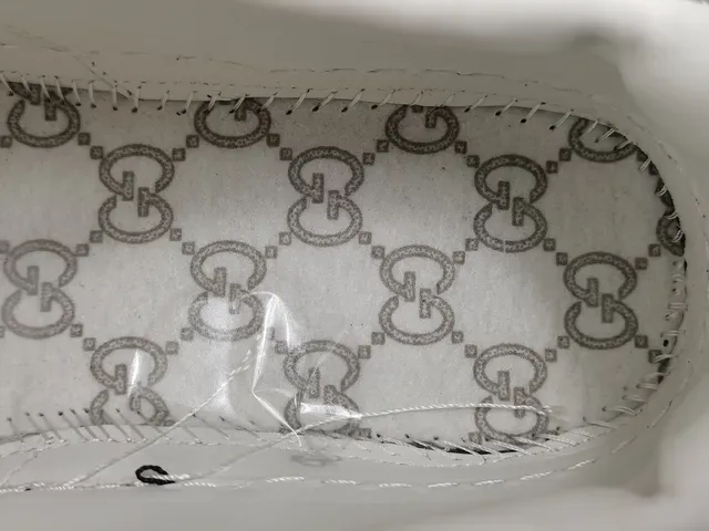 Gucci কালো সাদা প্ল্যাটফর্ম সোল পারফোরেটেড লেদার লাইফস্টাইল স্নিকার্স 13